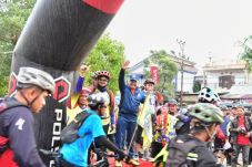 Bupati Dodi Lepas Ratusan...