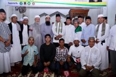 Ustad dari Malaysia...