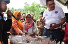 FSPPB Serahkan Bantuan...