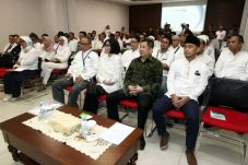 Berangkatkan Karyawan...