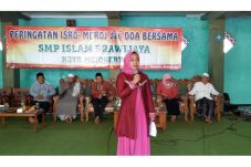 Non-Muslim Ditolak di...