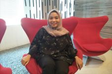 Kisah Siti Saniyah,...
