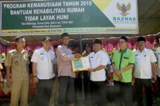 Pemkab Muba Bangun Rumah...