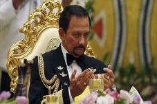 Hari Ini, Brunei Berlakukan...
