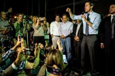 Venezuela Cabut Hak...