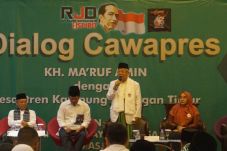 Dialog dengan Kalangan...