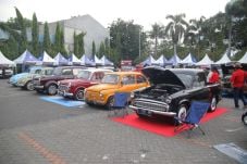 Komunitas Mobil Tua...