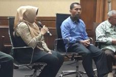 2 Mantan Anggota DPRD...
