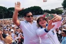 Tak Hanya Emak-emak,...