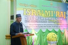 Peringati Isra Miraj,...