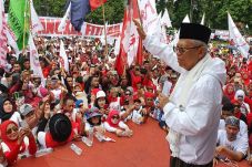 Kiai Ma&rsquo;ruf Amin...