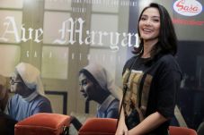 Perankan Ave Maryam,...