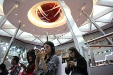 IHSG Berpeluang Terkoreksi,...