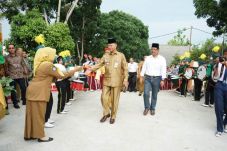 Penetapan dan Penandatanganan...