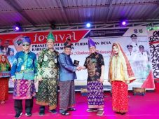 Mendongkrak Pariwisata...