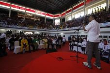 Dalam Orasi Politiknya,...