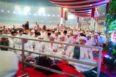 Prabowo-Sandi Salat...