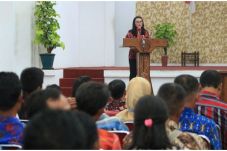 Bupati Landak Beri Sanksi...