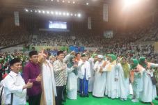 Kiai Ma&rsquo;ruf Amin...