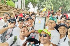 Dukung Jokowi-Maruf,...