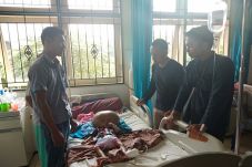 Abang Beradik Penderita...