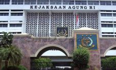 Enam Tersangka Pengatur...