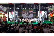 Dihadiri Yusril, Ribuan...