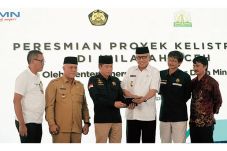 Resmikan Gardu Induk...