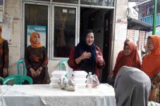 Rutin Temui Warga Lansia,...