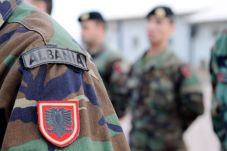 Cegah Perampokan, Albania...