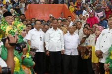 Mensos: Perkuat Keluarga...