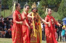 Menyelami Budaya Tegal...