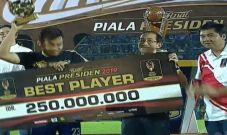 Hamka Hamzah Pemain...