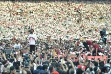 Konser Putih Bersatu,...