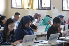 Listrik Sempat Padam,...