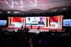 Debat Capes Pamungkas,...