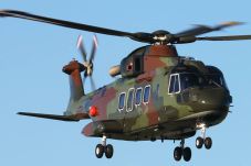 Helikopter ke Bandara...