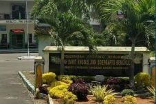 Rumah Sakit Jiwa Ini...