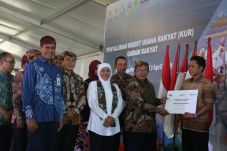 BNI Perkuat Usaha Garam...