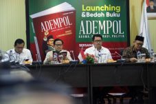 Adempol Meng-capture...