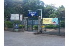 Catat, Kebun Binatang...