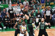 Comeback, Celtics Atasi...