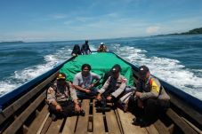 52 Personel Polri Amankan...