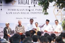 Jokowi Targetkan Distrik...