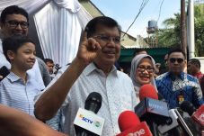 JK Salahkan Panitia...