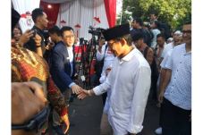 Sandiaga Uno Tunggu...