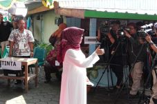 Usai Nyoblos, Ibunda...