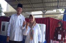 Coblos Prabowo-Sandi,...