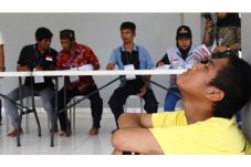 Pilih Jokowi, Prabowo...