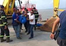 Terjebak di Bunker Kapal...